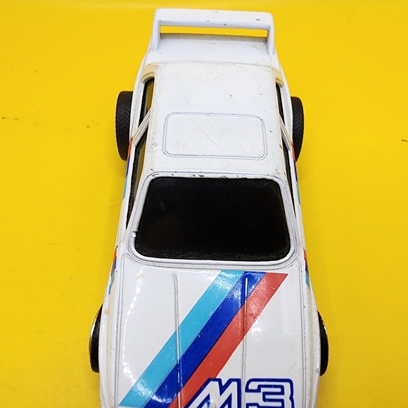 1988 Mattel BMW M3 Pullback Car Diecast - *Front Wheels Bent - Picture 5 of 9